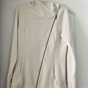 Lululemon jacket size 10 cream